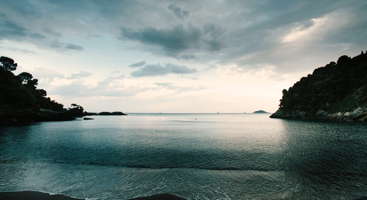 Eco Del Mare Tellaro Sp James Magazine