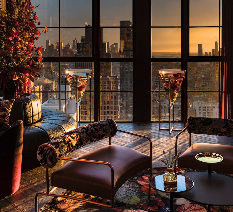 Frasi Natale A New York.Moxy Chelsea Hotel Irriverenza E Design A New York City James Magazine