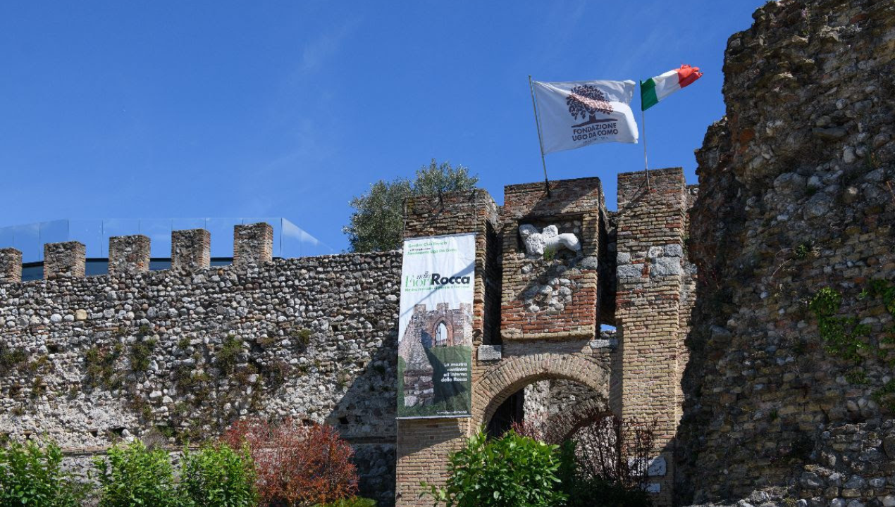 Fioriera Rotonda In Plastica Effetto Terracotta O Antracite, Diametro 25-46 Cm, Altezza 45-64 Cm, Nuova